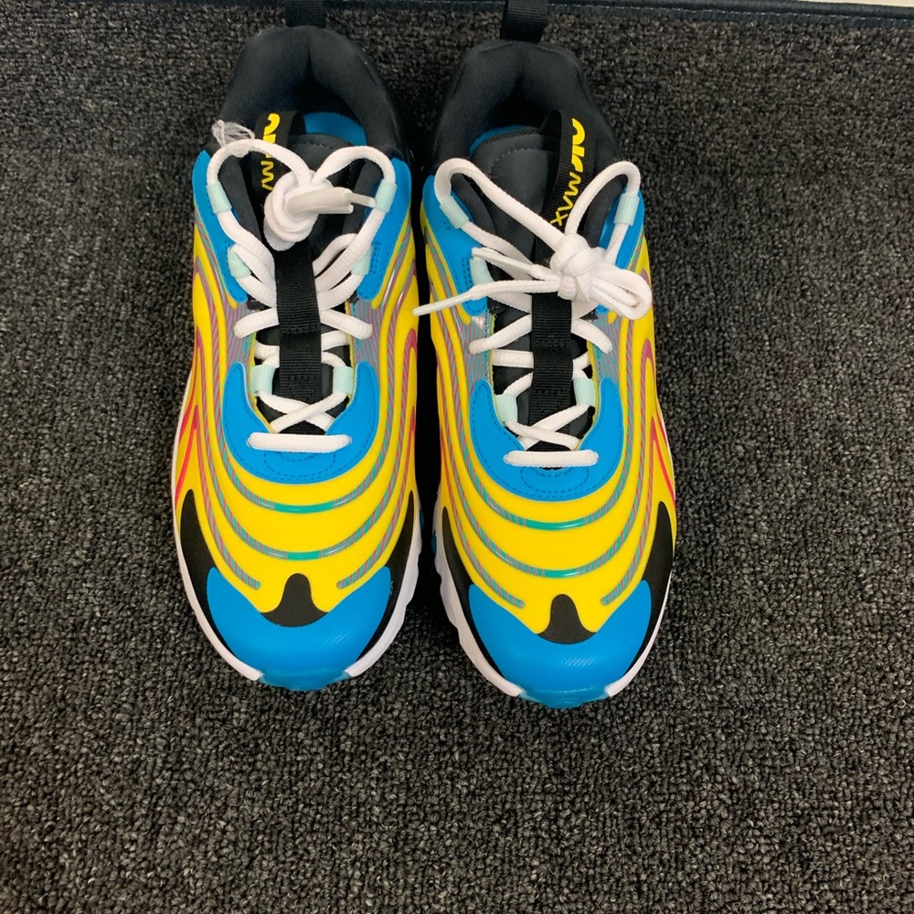 Air max 270 react size 6.5
